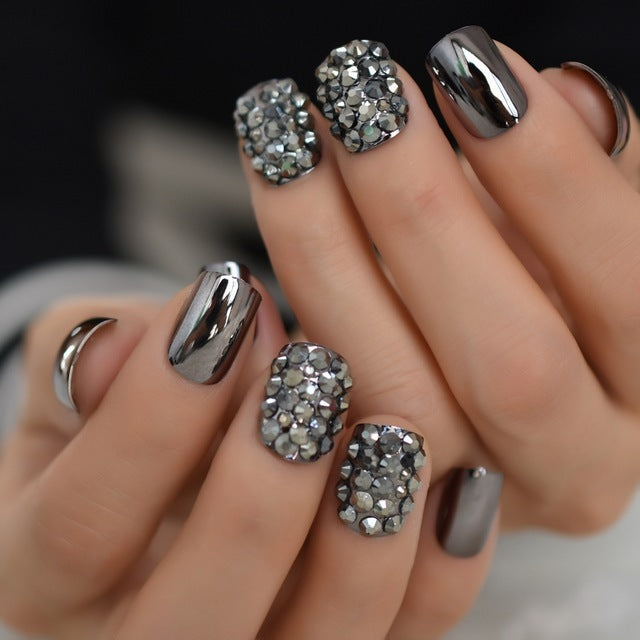 &quot;Metal Style False Nails for Women - Medium &amp; Short Square Nails&quot;