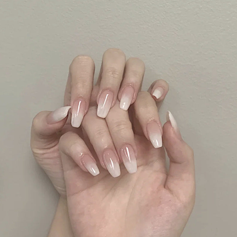 Fashionable Ballet White Gradient False Nails