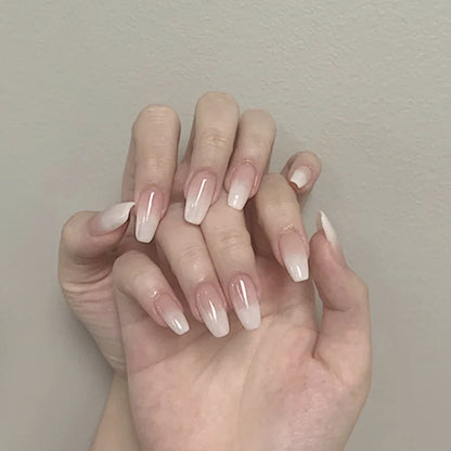 Fashionable Ballet White Gradient False Nails